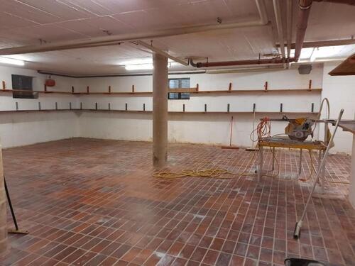 Foto - Perfekt für Handwerker! Büro mit Ausstellungsfläche, großem Lagerraum mit Lastenaufzug