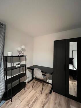 Foto - Vollmöbliertes Studenten WG Zimmer (inkl. Strom & Internet)