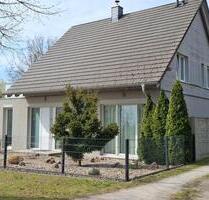 Exclusives Architektenhaus mit Pool in ruhiger Stadtrandlage - Biesenthal