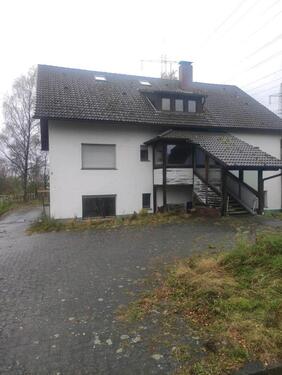 Foto - Zweifamilienhaus mit Einliegerwohnung im Zentrum von Leuscheid