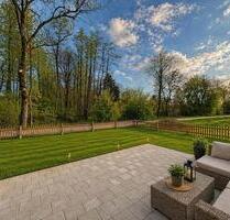 Mit großem Garten! Exklusive 85 m² EG-Wohnung | Terrasse | BJ 25 - Kirchroth