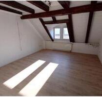 Schön geschnittene 4,5 Zimmer Altbau-Maisonette Wohnung - Fürth Altstadt