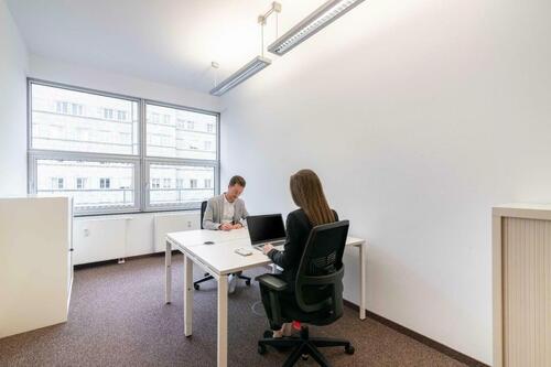 Foto - Privater Büroraum für 2 Person in Regus Konigstrasse 10c