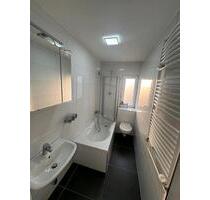 WG-Zimmer z.B. Studenten, direkt am Klinikum. Uni-Nähe. Saniert - Kassel Fasanenhof