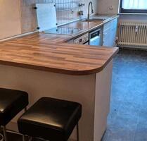 3 Zi Whg in Nbg Nord, Balkon, Küche, neu renoviertes Bad - Veitsbronn