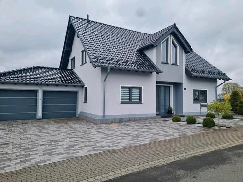 Foto - Einfamilienhaus freihstehend mit Doppelgarage