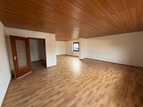 Foto - Mietwohnung Erdgeschoss 120qm - 1.100,00&nbsp;EUR Kaltmiete, ca.&nbsp; 120,00&nbsp;m&sup2;