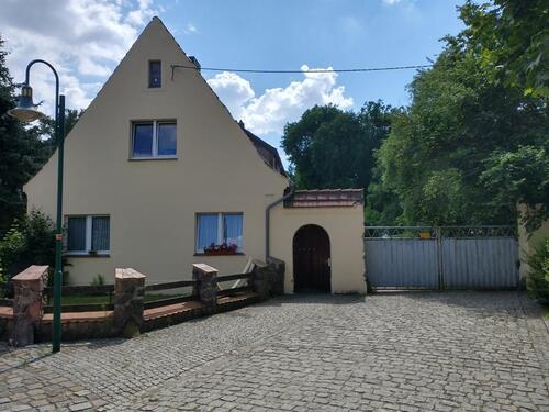 Foto - Charmantes Mehrfamilienhaus mit 4 Wohneinheiten & Garten