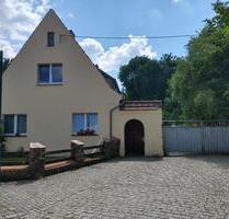 Charmantes Mehrfamilienhaus mit 4 Wohneinheiten & Garten - Finsterwalde