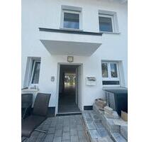 Große Neuwertige Doppelhaushälfte zu vermieten - Steinmauern