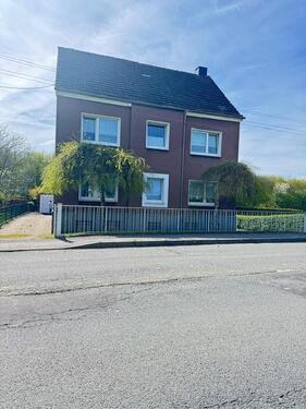 Foto - Charmantes Einfamilienhaus mit großem Grundstück und Potenzial