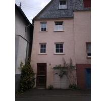 Einfamilien Haus - 120.000,00 EUR Kaufpreis, in Irmenach (PLZ: 56843)