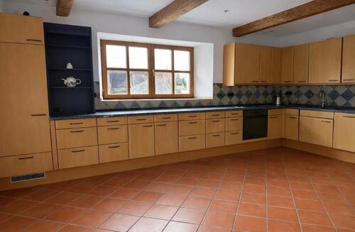 Foto - Wohnung Bauernhaus Miete - 1.500,00&nbsp;EUR Kaltmiete, ca.&nbsp; 300,00&nbsp;m&sup2;