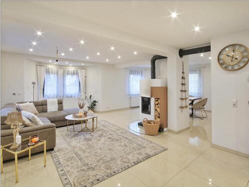 Foto - Stilvoll sanierte, vollmöblierte freistehende Stadtvilla+ Garten