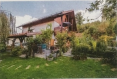 Foto - Haus zu vermieten - 1.100,00&nbsp;EUR Kaltmiete, ca.&nbsp; 150,00&nbsp;m&sup2;