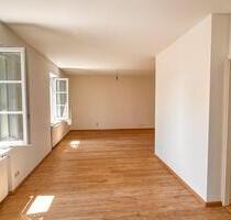 Helle 4-Zimmer-Wohnung mit Balkon Kalt: 1320€ - Grenzach-Wyhlen