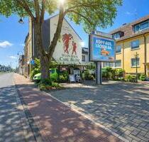 Vielseitig nutzbare Gewerbeeinheit mit Stellplätzen im Kölner Westen