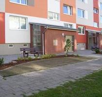 Seniorenfreundliche 2 Zimmer mit Dusche und Balkon - Parchim