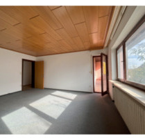 Großzügige Wohnung mit Garten in Linden b. M. Erlbach: Zum Glück! - Markt Erlbach