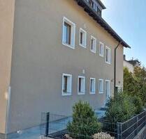 AM - 3 Zimmer EG -Wohnung, in 3 Familienhaus, nähe Mariahilfberg - Freihung
