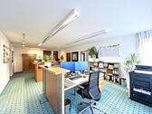 Foto - Diese geräumige Gewerbeeinheit bietet Ihnen ausreichend Platz für beispielsweise eine Kanzlei, Praxis oder Büro mit einzelnen Besprechungsräumen. Die zu vermietende Einheit befindet sich im...
