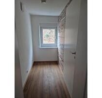 2-Zimmer-DG-Wohnung, 50 m² in Lappersdorf