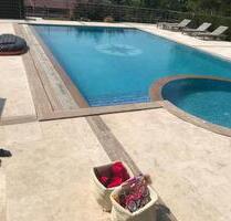 Villa mit Pool und Tennisplatz in Villen Viertel v. Koscharitza - Berlin Charlottenburg-Wilmersdorf