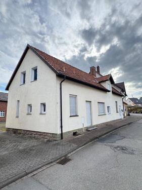 Foto - 11 Zimmer Mehrfamilienhaus, Wohnhaus zum Kaufen in Borgentreich