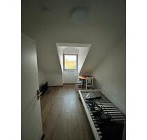 1 Zimmer Wohnung in Moosinning - 690,00&nbsp;EUR Kaltmiete, ca.&nbsp; 15,00&nbsp;m&sup2; in Moosinning (PLZ: 85452)