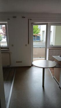 Foto - Singlewohnung mit Einbauküche - 180,00 EUR Kaltmiete,