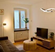 90 Quadratmeter möblierte 4-Zimmer Altbauwohnung mit Terrasse - Bonn Poppelsdorf