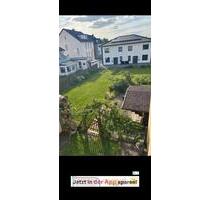 3 Zimmer Wohnung Bahnhof Nähe mit Riesen Garten Renoviert - Lehrte