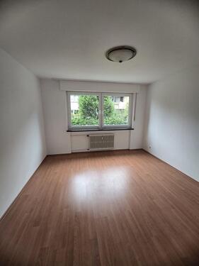 Foto - Helle 3-Zimmer-Wohnung mit Balkon - vollständig renoviert