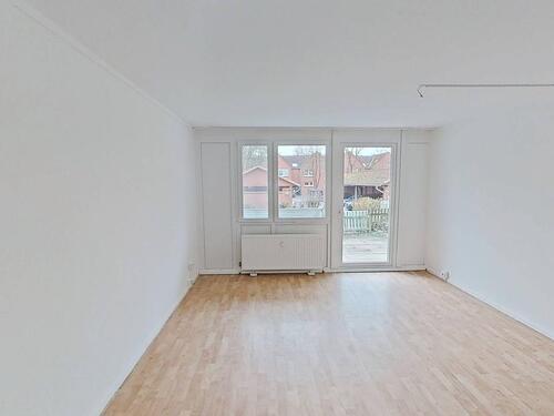 Foto - Renovierte 2-Zimmer-Wohnung mit durchdachter Raumaufteilung, Wannenbad und großer TERRASSE