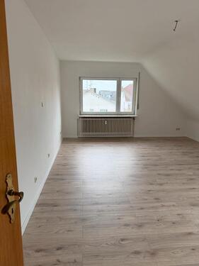 Foto - Helle 3-Zimmer-Dachgeschosswohnung in Flörsheim