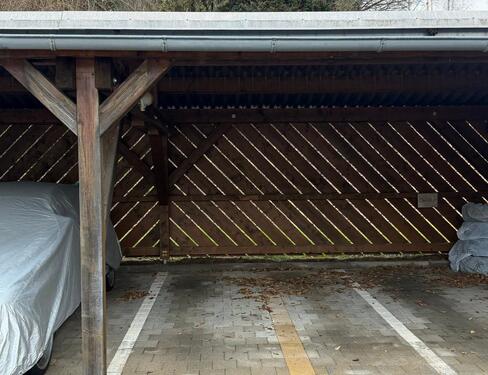 Foto - Carport mit Autostellplatz beim Haus Elim in Beihingen
