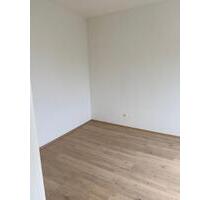 TOTALSANIERTE WOHNUNG in ESSEN zu vermieten! Provisionsfrei!