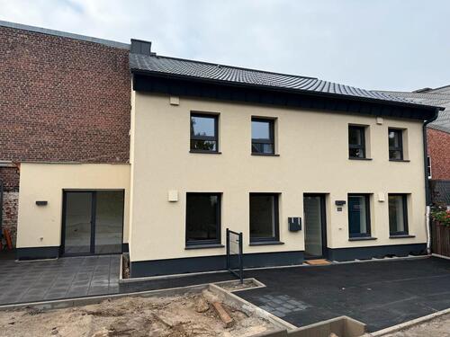 Foto - Erstbezug nach Kernsanierung Einfamilienhaus MG-Holt