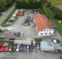 Großzügiger Gebäudekomplex mit Werkstatt und Wohnmöglichkeiten - Edling