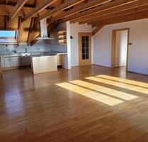 großzügige 4,5-Zimmer-Wohnung mit Balkon und Gemeinschaftsgarten inkl. Außenpool in Grunholz - Laufenburg (Baden)