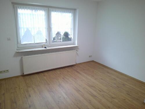 Foto - 2-Zimmerwohnung mit EBK + Freisitz in sehr ruhiger Wohnlage