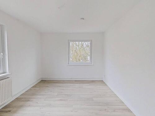 Foto - Ihr neues Wohlfühlzuhause: Frisch renovierte 3-Zimmer-Wohnung mit modernem Wannenbad