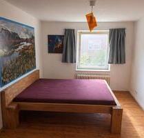 WG ZUM 1.5.2026 - 450,00&nbsp;EUR Kaltmiete, ca.&nbsp; 100,00&nbsp;m&sup2;&nbsp;Wohnfl&auml;che in Kiel (PLZ: 24116) Schreventeich