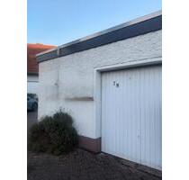 Große Garage in Köln Weiß zu vermieten
