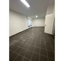 Raum zu vermieten - 150,00 EUR Kaltmiete, in Oberasbach (PLZ: 90522)