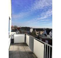 Helle 2-Zimmer-DG-Wohnung mit Südbalkon & Tiefgaragenstellplatz – - Vellmar