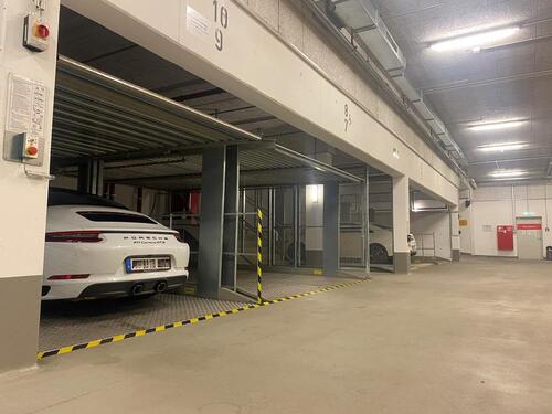 Foto - privat 247 Garagenparkplatz SUV (bis 2,6t) Altstadt