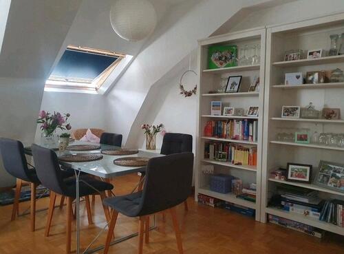 Foto - Helle charmante 3-Zimmer-Dachgeschosswohnung
