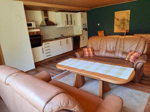 Foto - Schöne, möblierte 2 Zimmer-Wohnung, TV, WLAN, Strom, PKW-Stellpl., in sehr schöner Lage von Erlensee