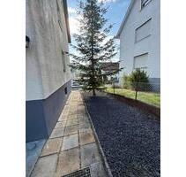 Drei Zimmer KDB Wohnung ca. 70qm in Kuchen, Garage, Balkon